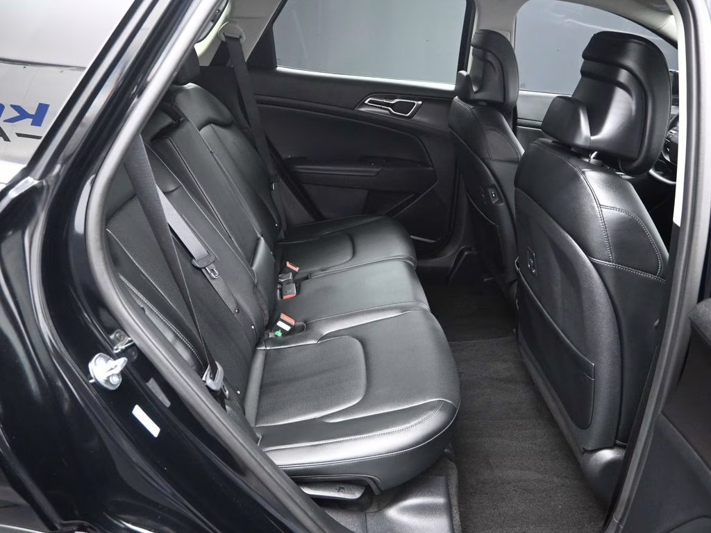 2026 Ebony Black Kia Sportage EX FWD SUV