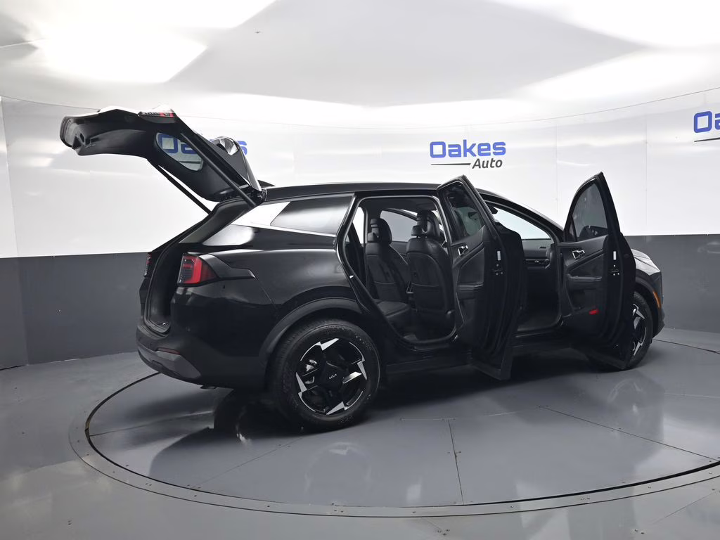 2026 Ebony Black Kia Sportage EX FWD SUV