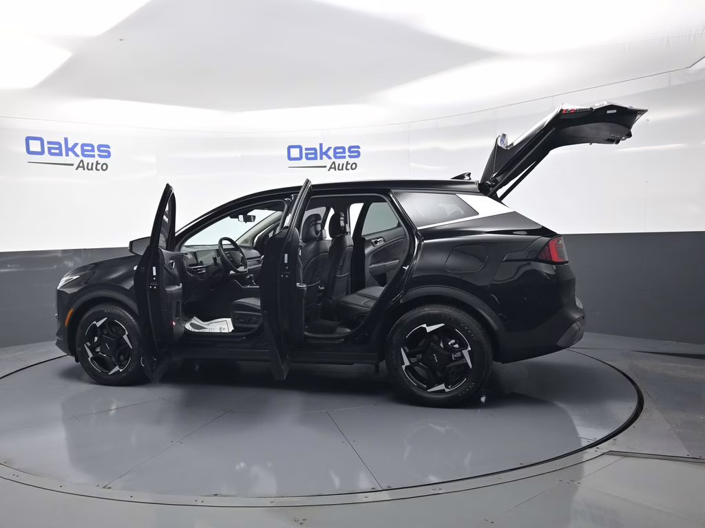 2026 Ebony Black Kia Sportage EX FWD SUV
