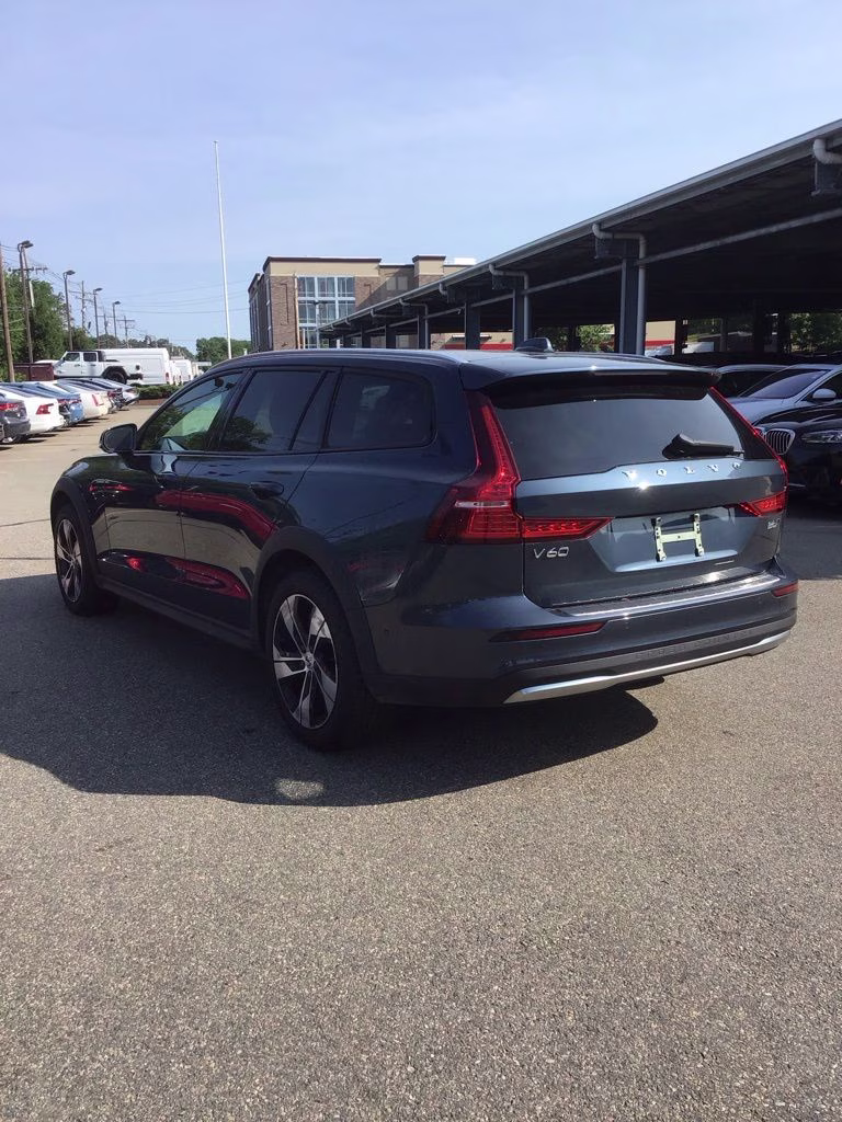 2025 Blue Volvo V60 Cross Country B5 Plus AWD Crossover