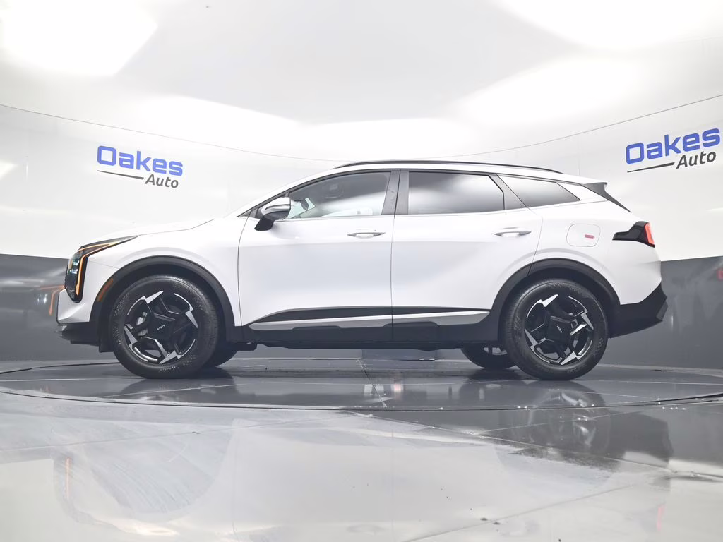 2026 Glacial White Pearl Kia Sportage EX FWD SUV