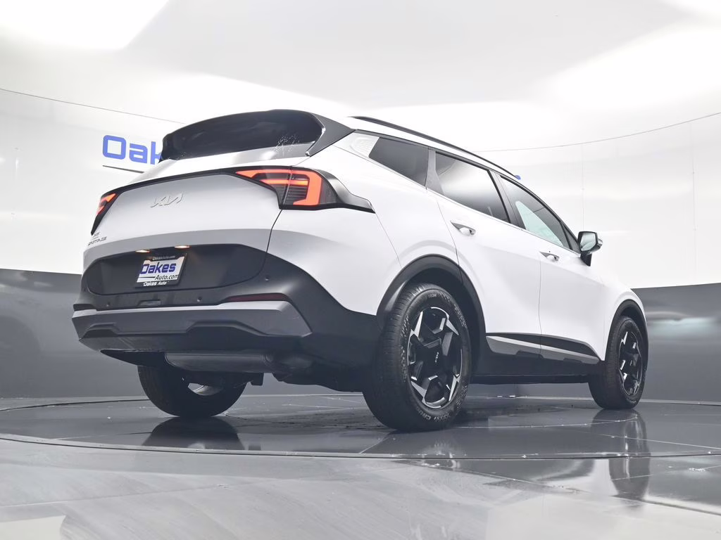 2026 Glacial White Pearl Kia Sportage EX FWD SUV