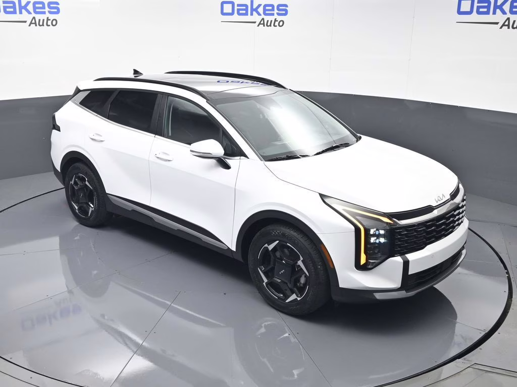 2026 Glacial White Pearl Kia Sportage EX FWD SUV