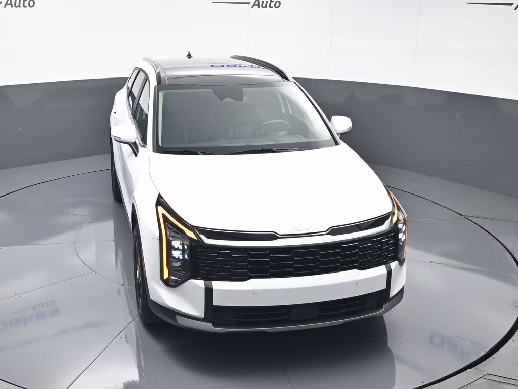 2026 Glacial White Pearl Kia Sportage EX FWD SUV