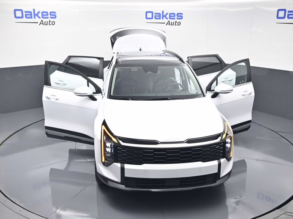 2026 Glacial White Pearl Kia Sportage EX FWD SUV