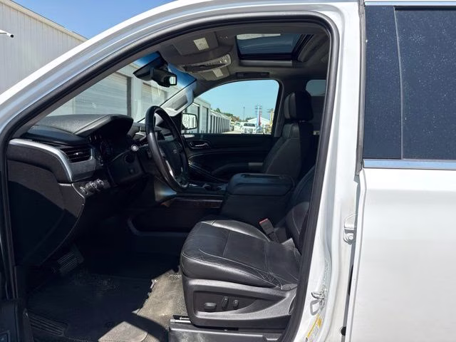 2018 Summit White Chevrolet Suburban LT 4X4 SUV