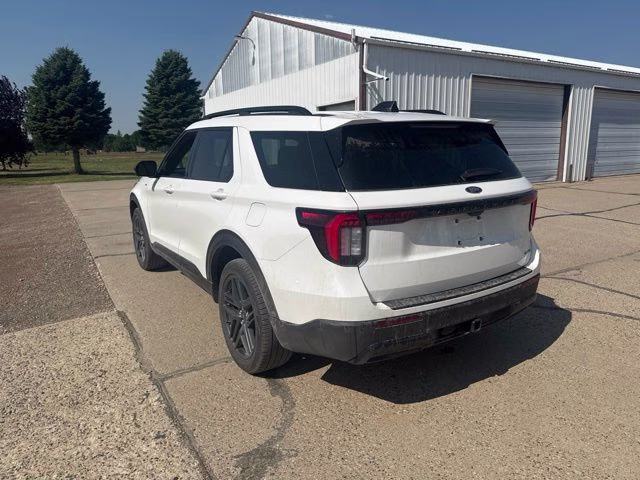 2025 White Metallic Ford Explorer ST-Line 4X4 SUV