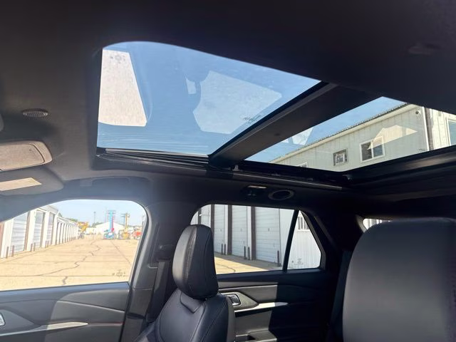 2025 White Metallic Ford Explorer ST-Line 4X4 SUV