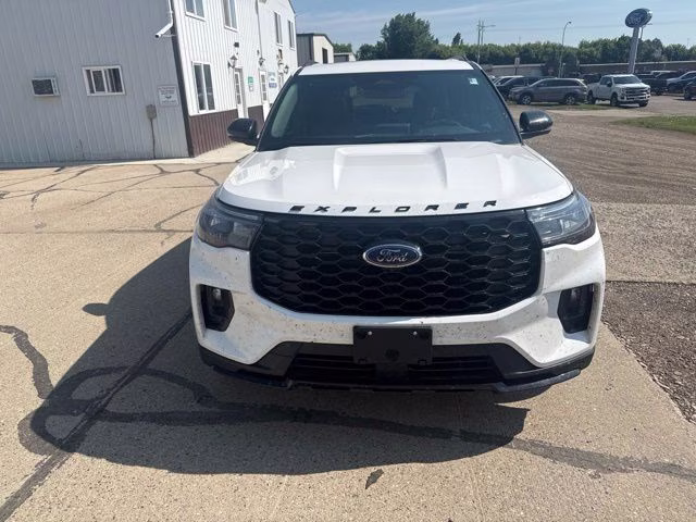 2025 White Metallic Ford Explorer ST-Line 4X4 SUV