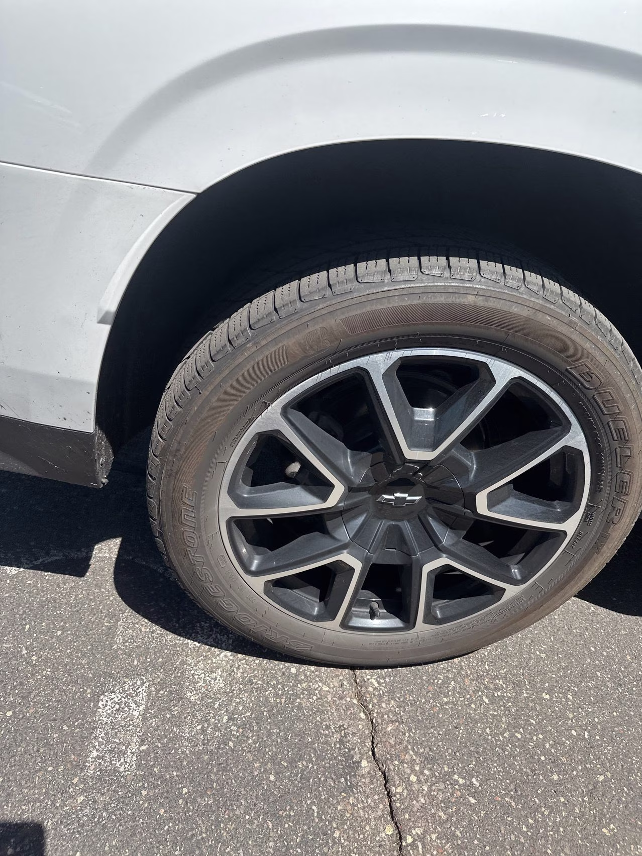 2021 Summit White Chevrolet Suburban RST 4X4 SUV