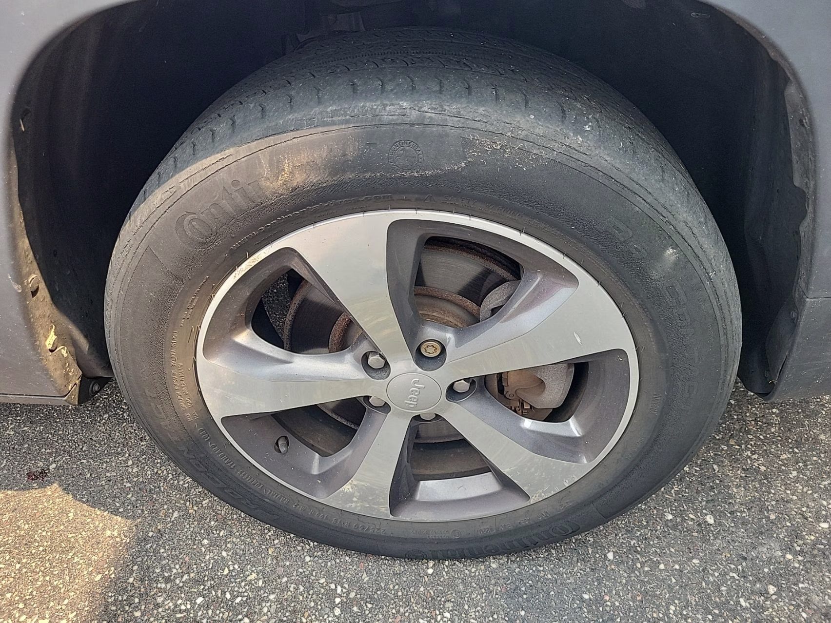 2019 Sting-Gray Clearcoat Jeep Cherokee Limited 4X4 SUV