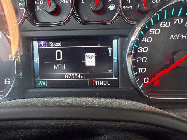 2018 Summit White Chevrolet Suburban LT 4X4 SUV