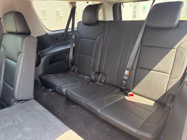 2018 Summit White Chevrolet Suburban LT 4X4 SUV