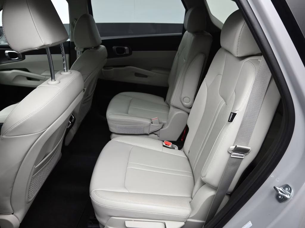 2025 Wolf Gray Kia Sorento EX FWD SUV