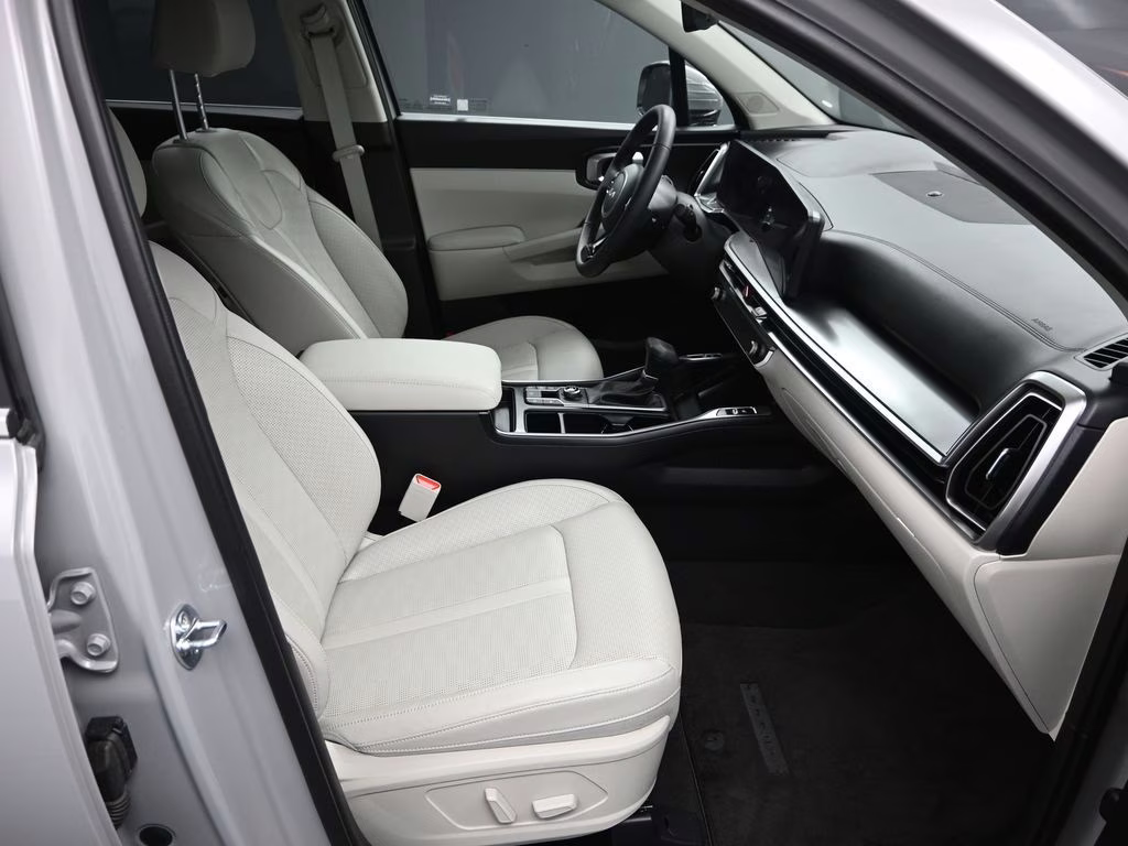 2025 Wolf Gray Kia Sorento EX FWD SUV