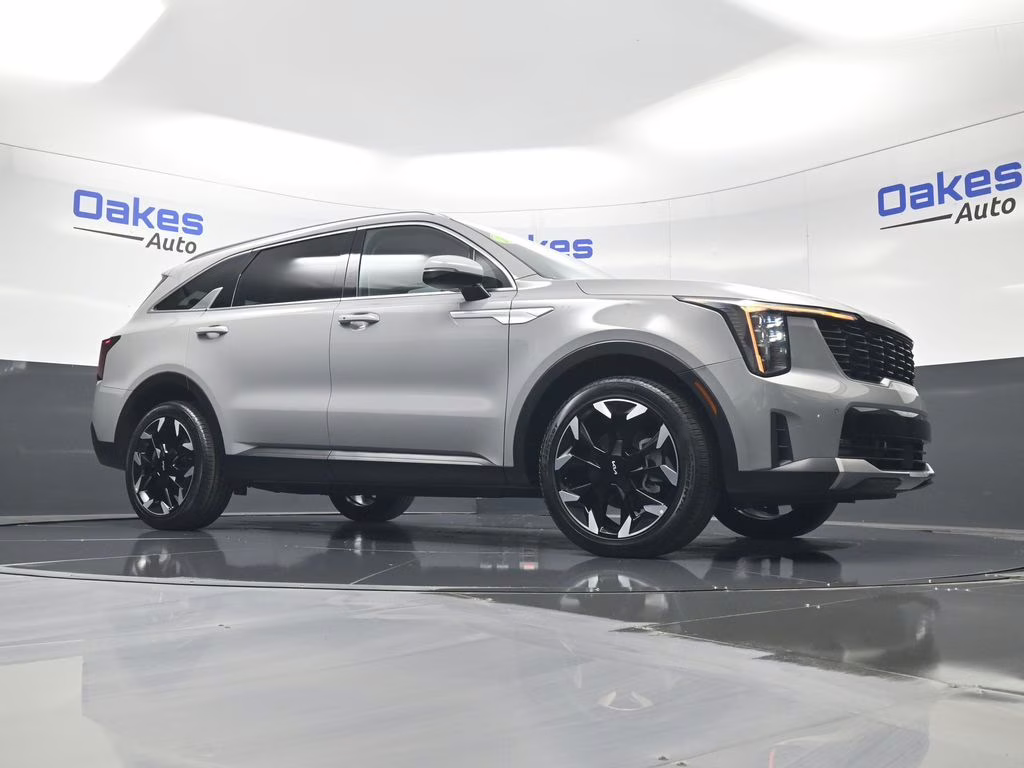 2025 Wolf Gray Kia Sorento EX FWD SUV