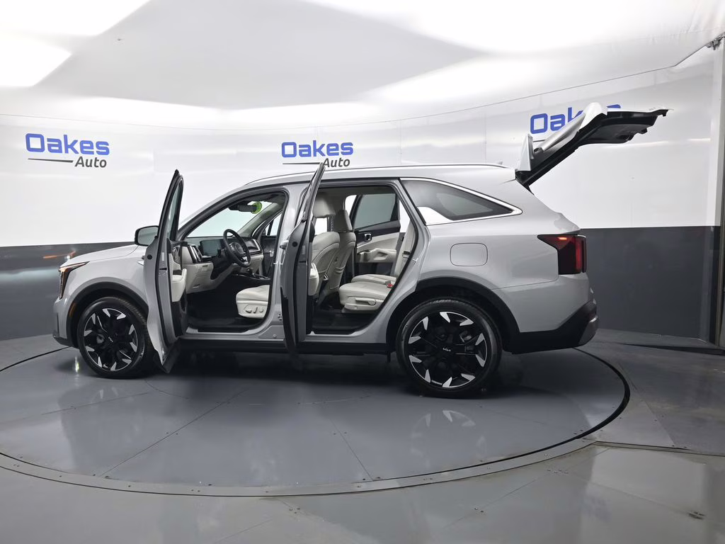 2025 Wolf Gray Kia Sorento EX FWD SUV