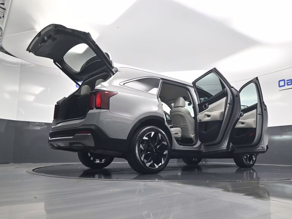 2025 Wolf Gray Kia Sorento EX FWD SUV