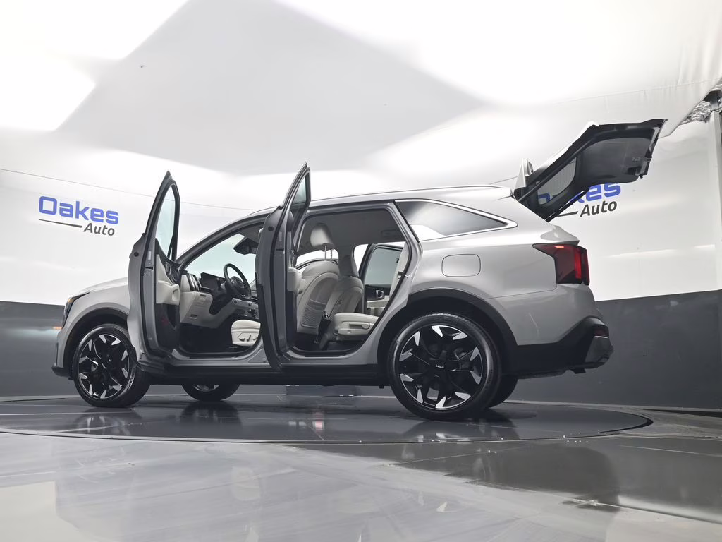 2025 Wolf Gray Kia Sorento EX FWD SUV