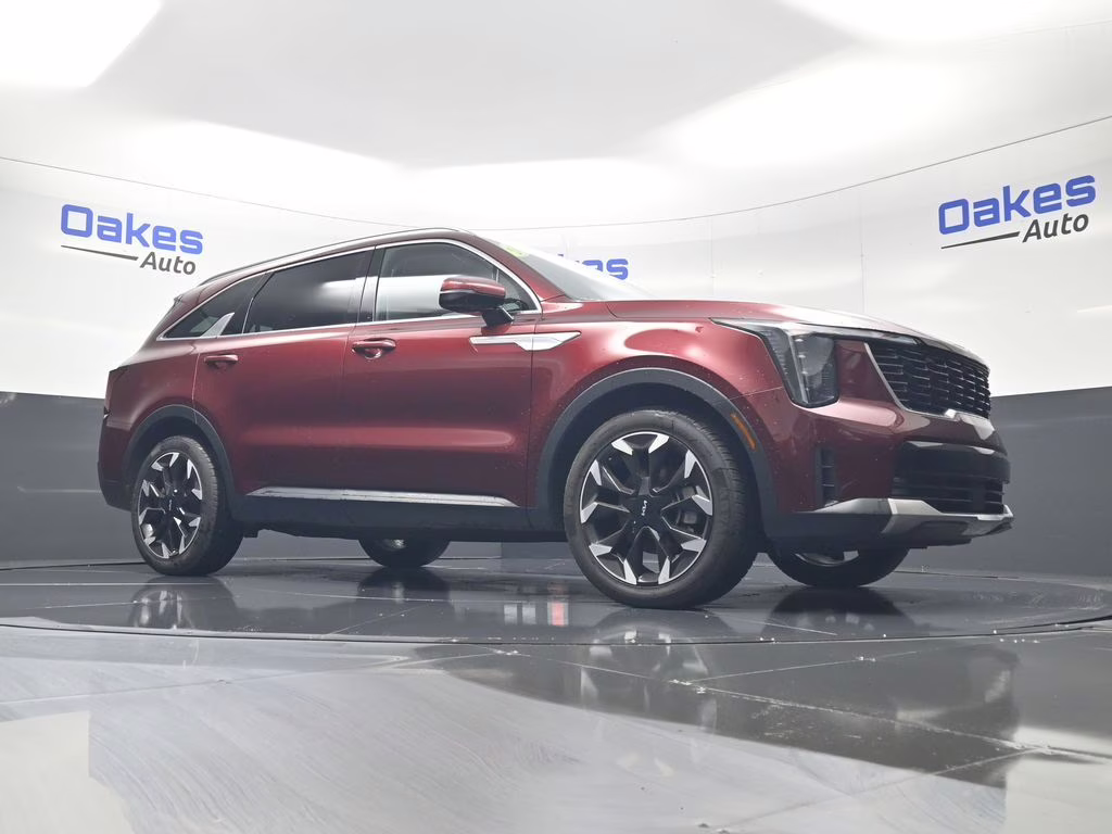 2025 Dawning Red Kia Sorento EX FWD SUV