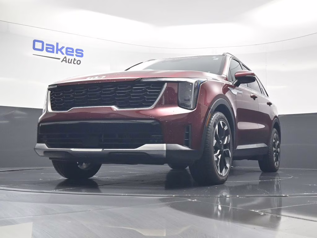 2025 Dawning Red Kia Sorento EX FWD SUV