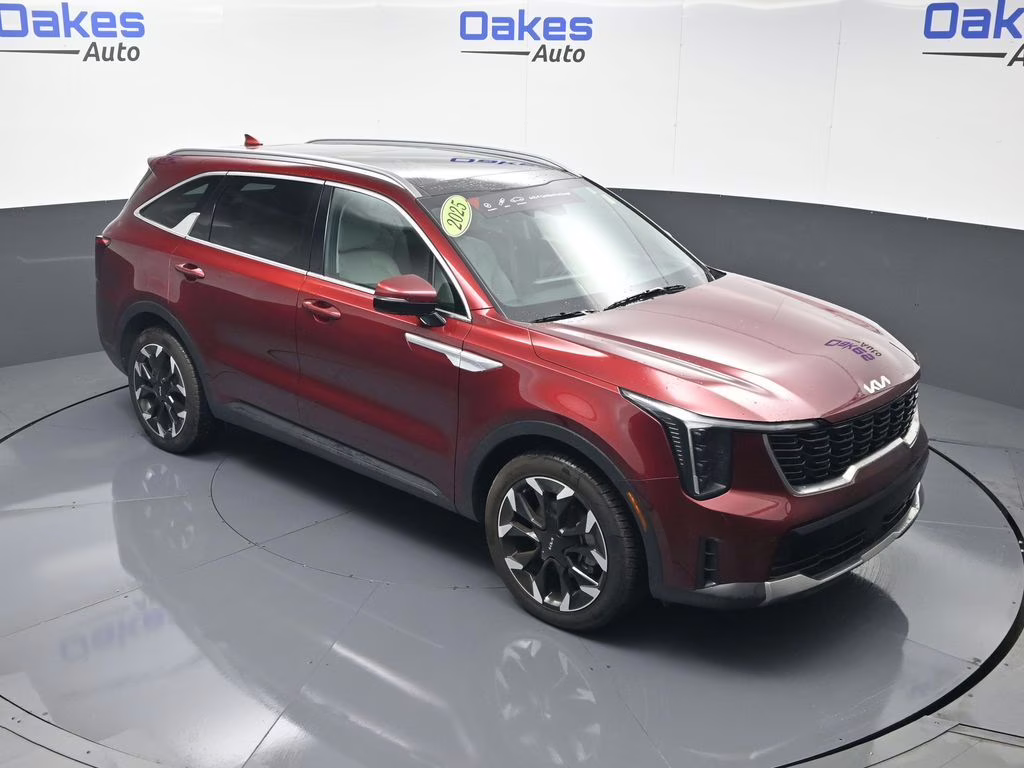2025 Dawning Red Kia Sorento EX FWD SUV