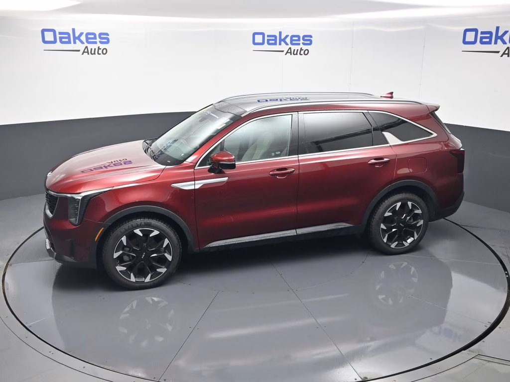 2025 Dawning Red Kia Sorento EX FWD SUV