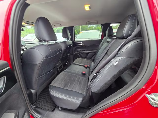 2024 Red Diamond Mitsubishi Outlander SE FWD SUV