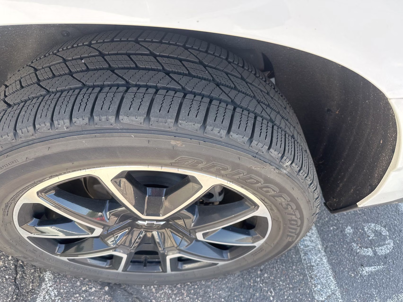 2021 Summit White Chevrolet Suburban RST 4X4 SUV