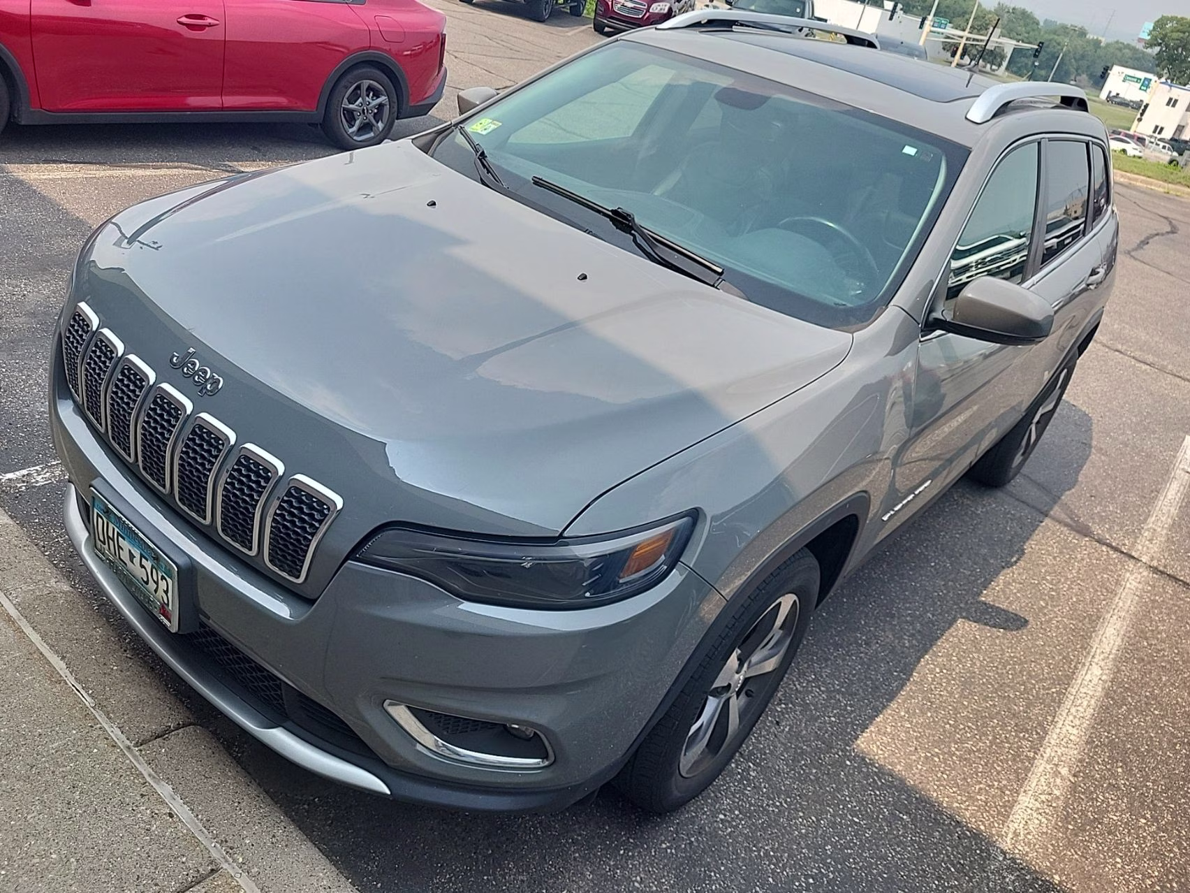 2019 Sting-Gray Clearcoat Jeep Cherokee Limited 4X4 SUV