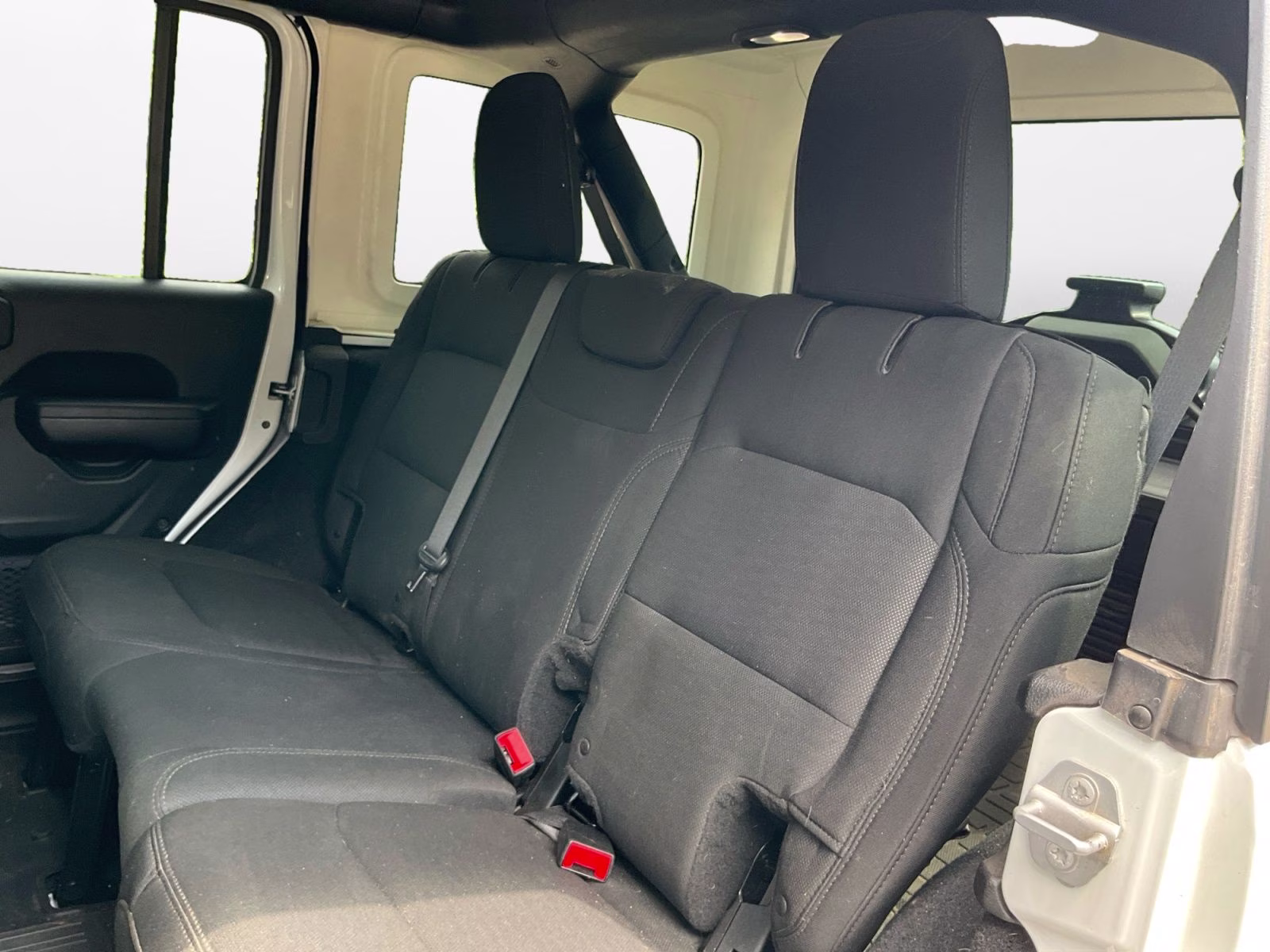 2018 Bright White Clearcoat Jeep Wrangler Unlimited Sport S 4X4 SUV