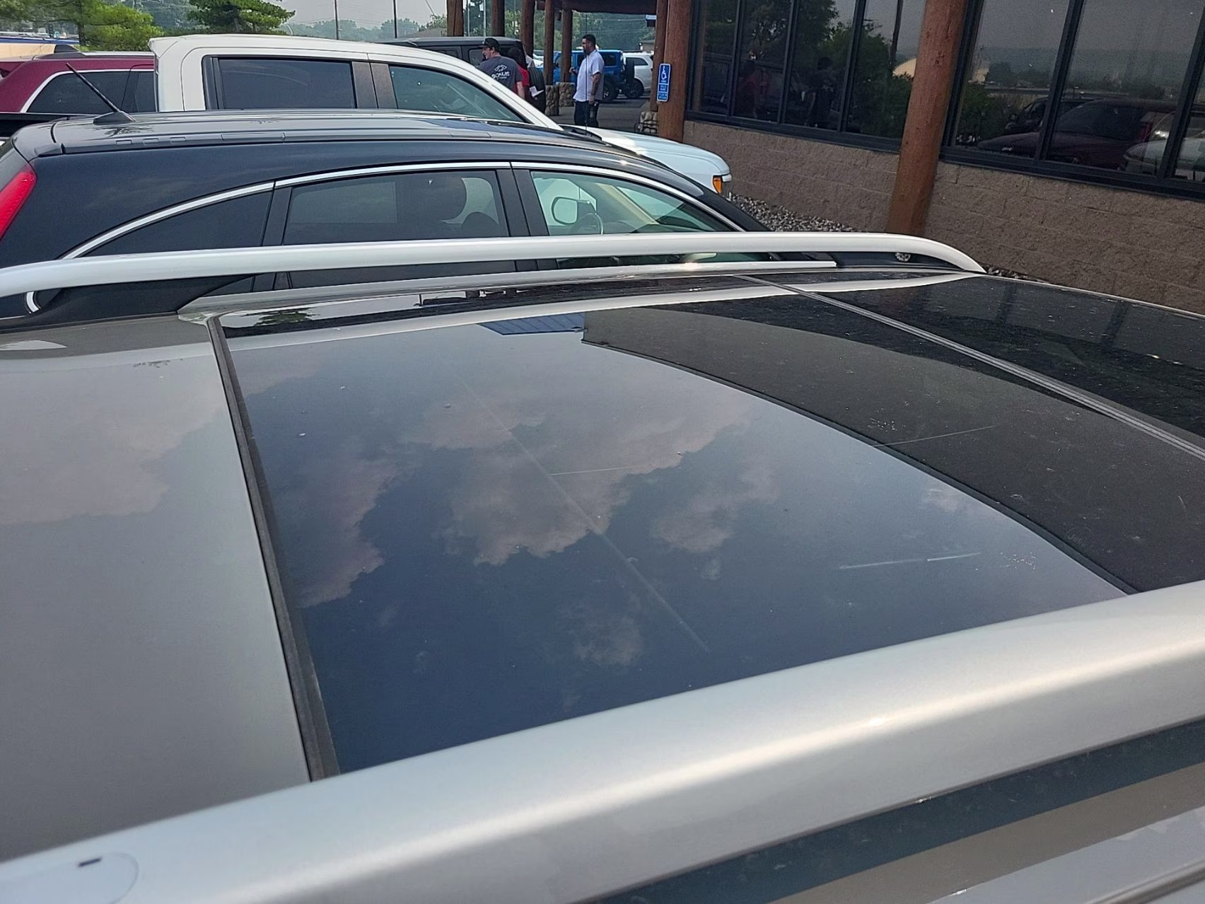 2019 Sting-Gray Clearcoat Jeep Cherokee Limited 4X4 SUV