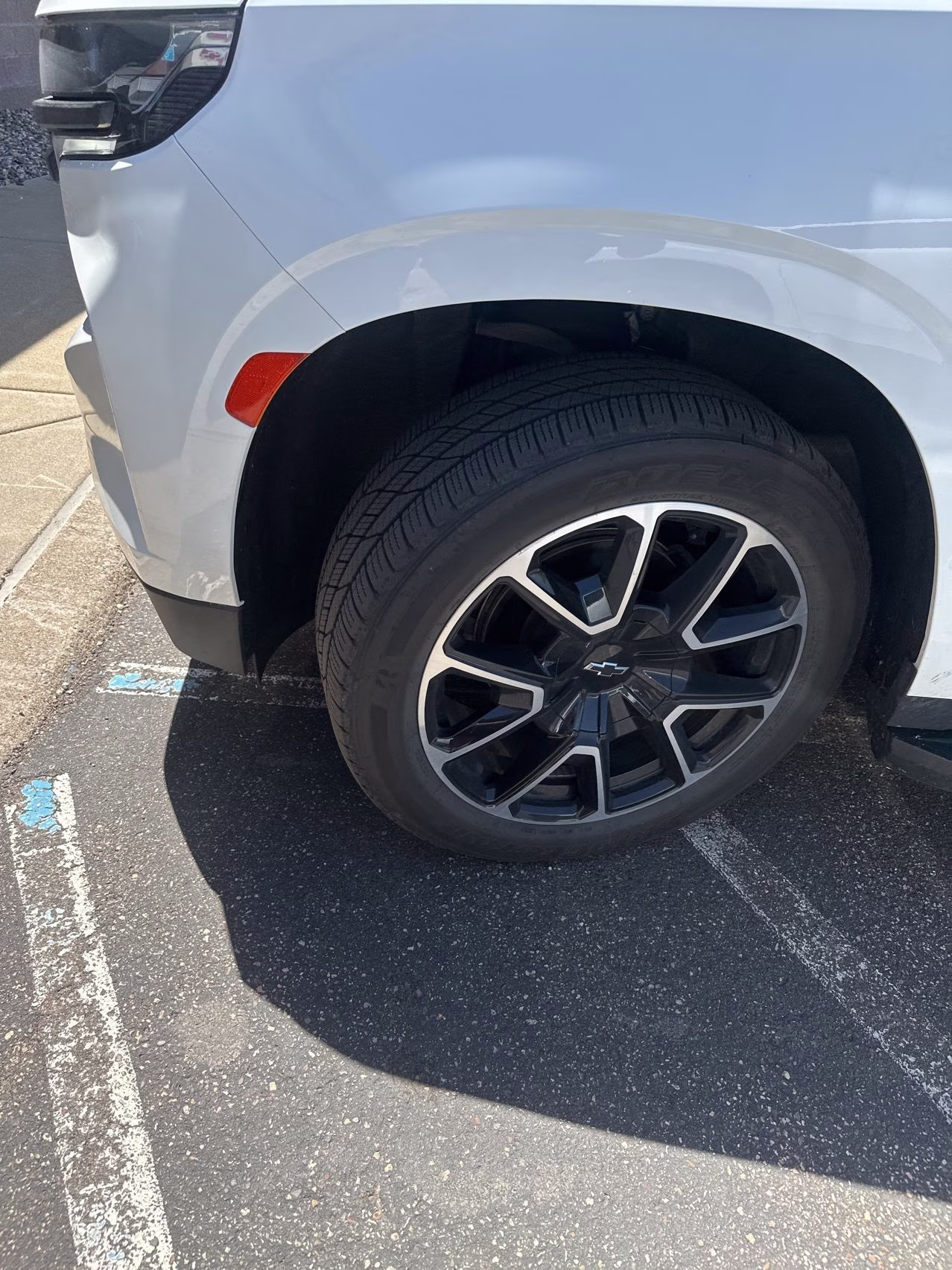 2021 Summit White Chevrolet Suburban RST 4X4 SUV