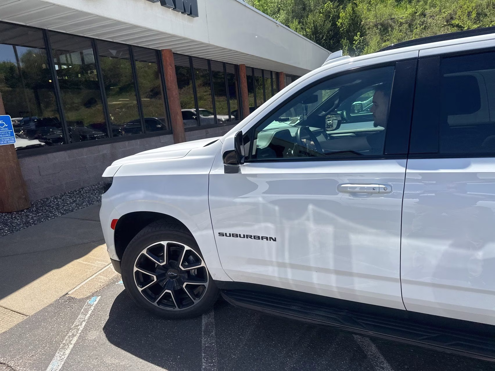 2021 Summit White Chevrolet Suburban RST 4X4 SUV