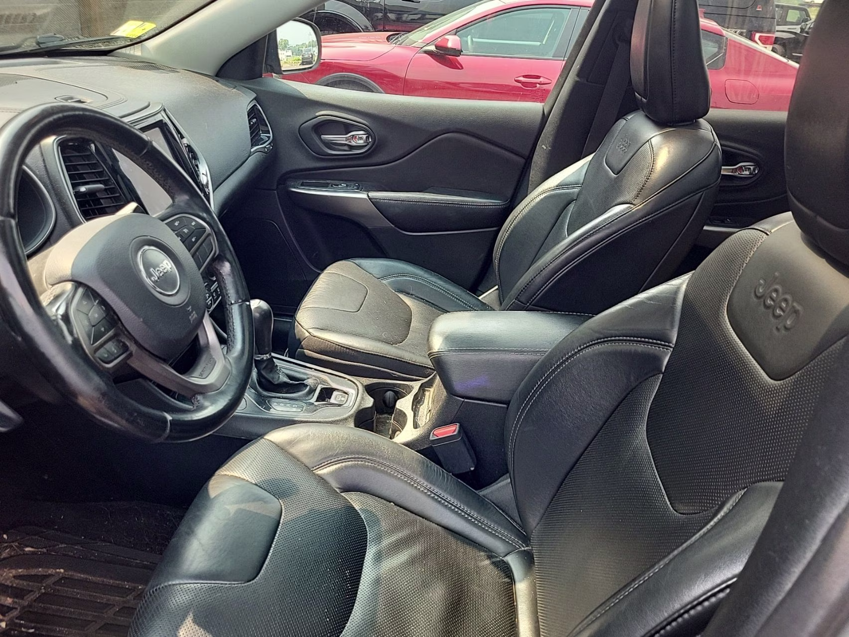 2019 Sting-Gray Clearcoat Jeep Cherokee Limited 4X4 SUV