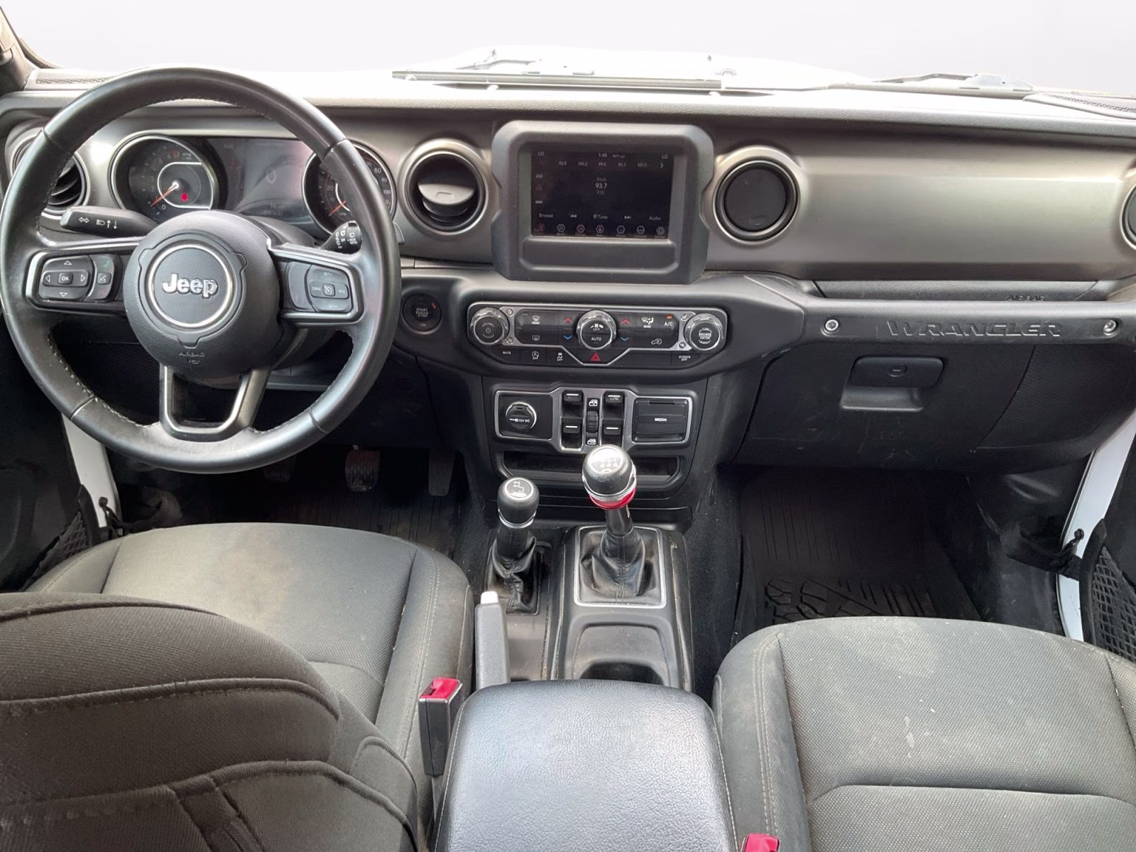 2018 Bright White Clearcoat Jeep Wrangler Unlimited Sport S 4X4 SUV
