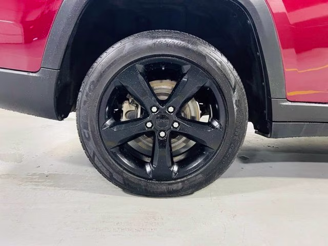 2021 Velvet Red Pearlcoat Jeep Grand Cherokee L Altitude RWD SUV