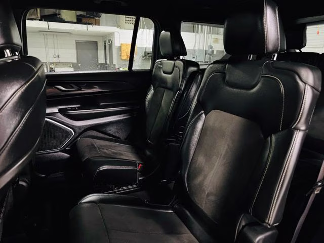 2021 Velvet Red Pearlcoat Jeep Grand Cherokee L Altitude RWD SUV
