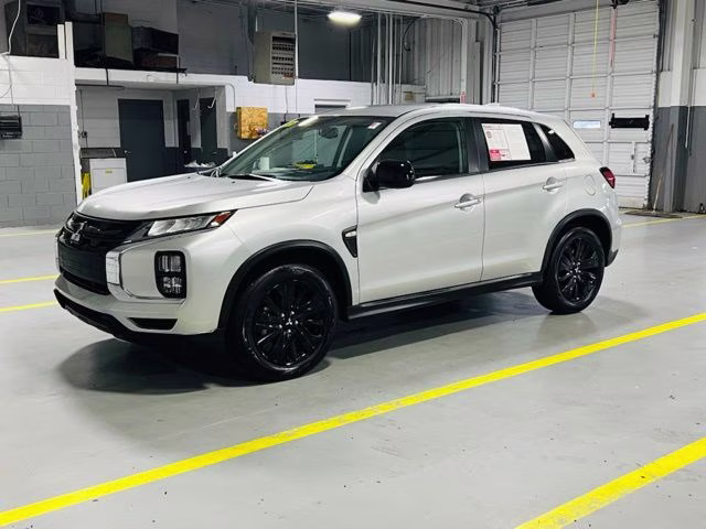 2026 Silver Mitsubishi Outlander Sport 2.0 LE 4X4 SUV