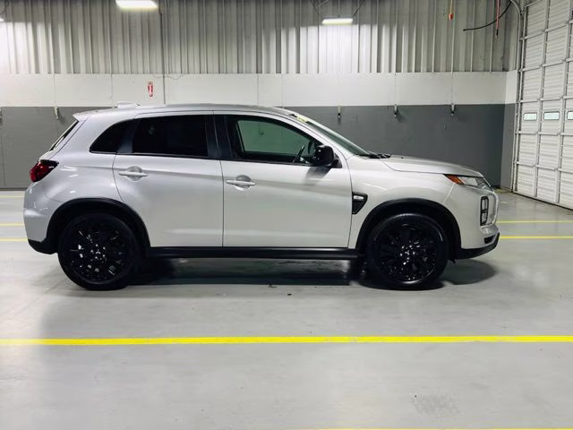 2026 Silver Mitsubishi Outlander Sport 2.0 LE 4X4 SUV