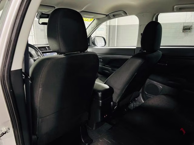 2026 Silver Mitsubishi Outlander Sport 2.0 LE 4X4 SUV