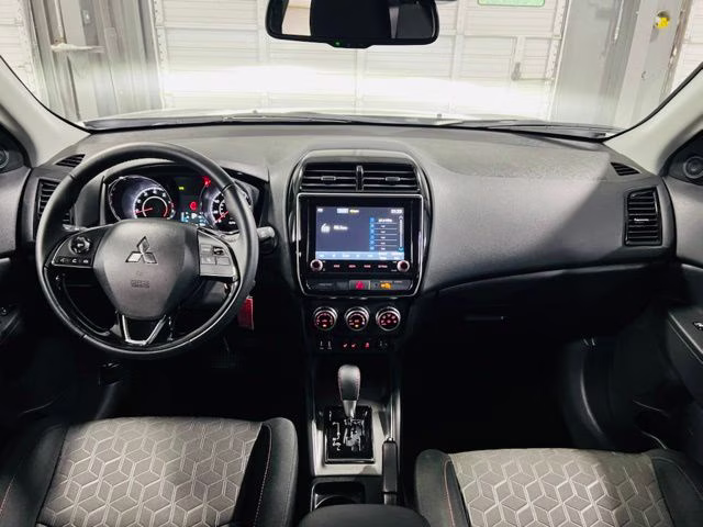 2026 Silver Mitsubishi Outlander Sport 2.0 LE 4X4 SUV