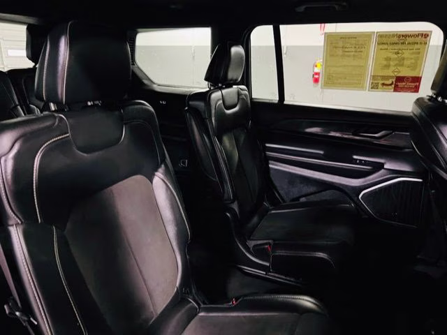 2021 Velvet Red Pearlcoat Jeep Grand Cherokee L Altitude RWD SUV