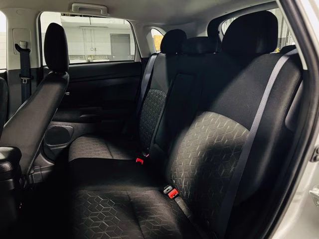 2026 Silver Mitsubishi Outlander Sport 2.0 LE 4X4 SUV