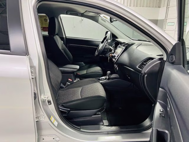 2026 Silver Mitsubishi Outlander Sport 2.0 LE 4X4 SUV