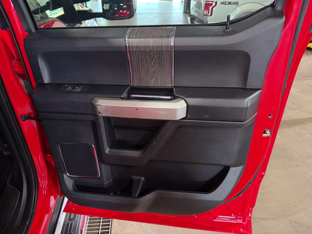 2021 Race Red Ford Super Duty F-350 SRW Lariat w/FX4 Off Road & Snow Plow Prep Pkgs 4X4 Truck