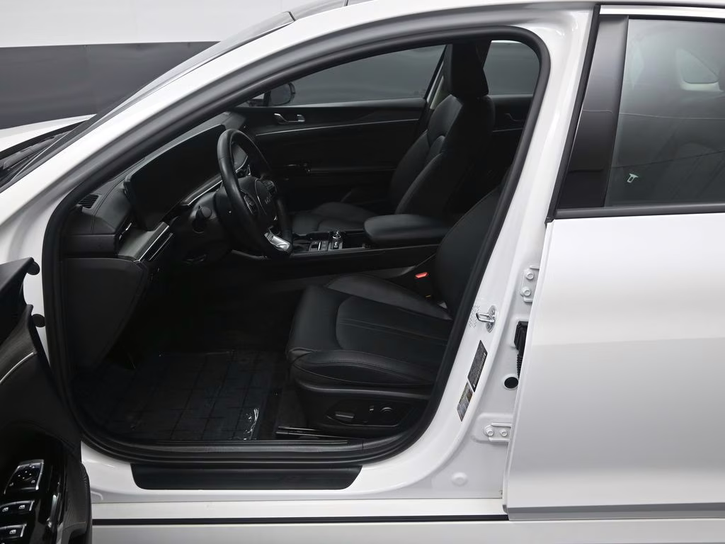 2025 Snow White Pearl Kia K5 EX FWD Sedan