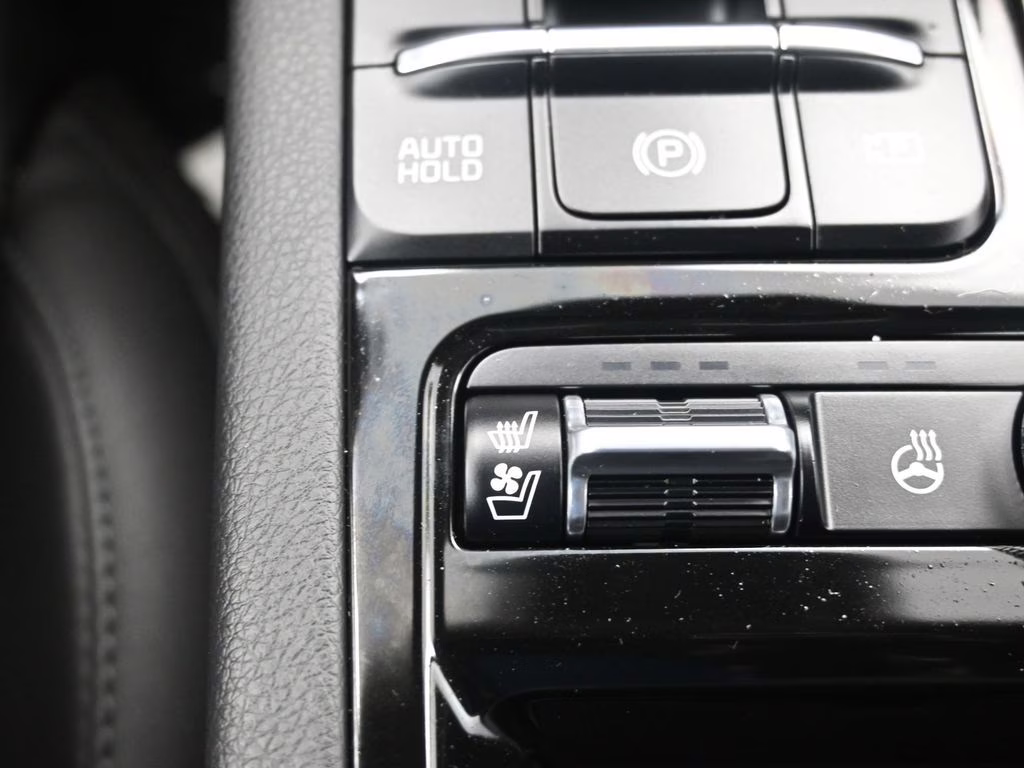 2025 Snow White Pearl Kia K5 EX FWD Sedan