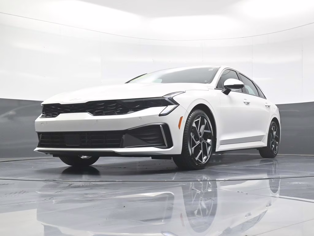 2025 Snow White Pearl Kia K5 EX FWD Sedan