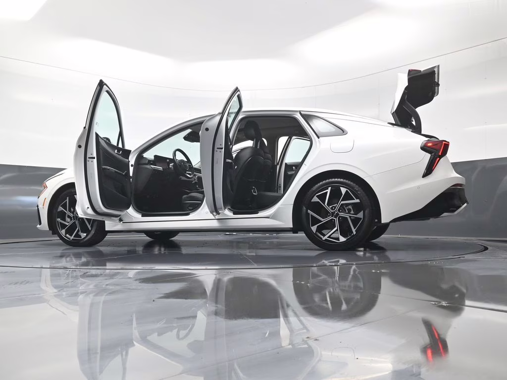 2025 Snow White Pearl Kia K5 EX FWD Sedan